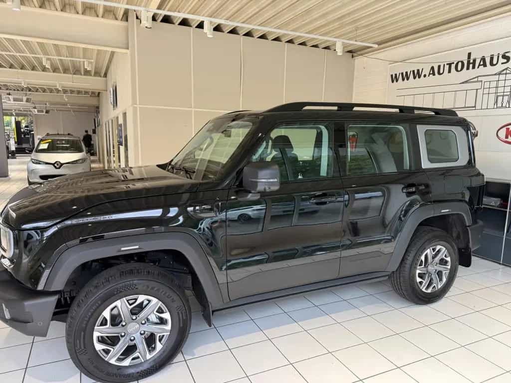 BAIC BJ40 null-photo-12