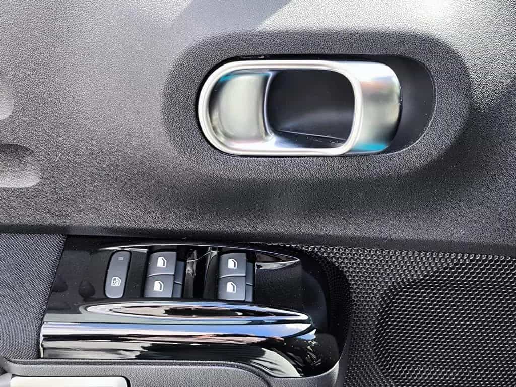 Citroën C3 Shine Pack LED+NAVI+SHZ+KAMERA+TEMP+CARPLAY 11/2021-photo-13