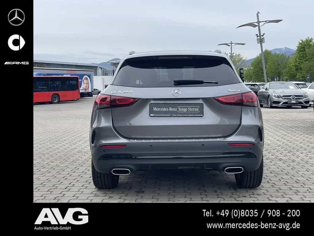 Mercedes-Benz GLA 250 4M AMG Pano RFK LED AHK MBUX 09/2020-photo-4