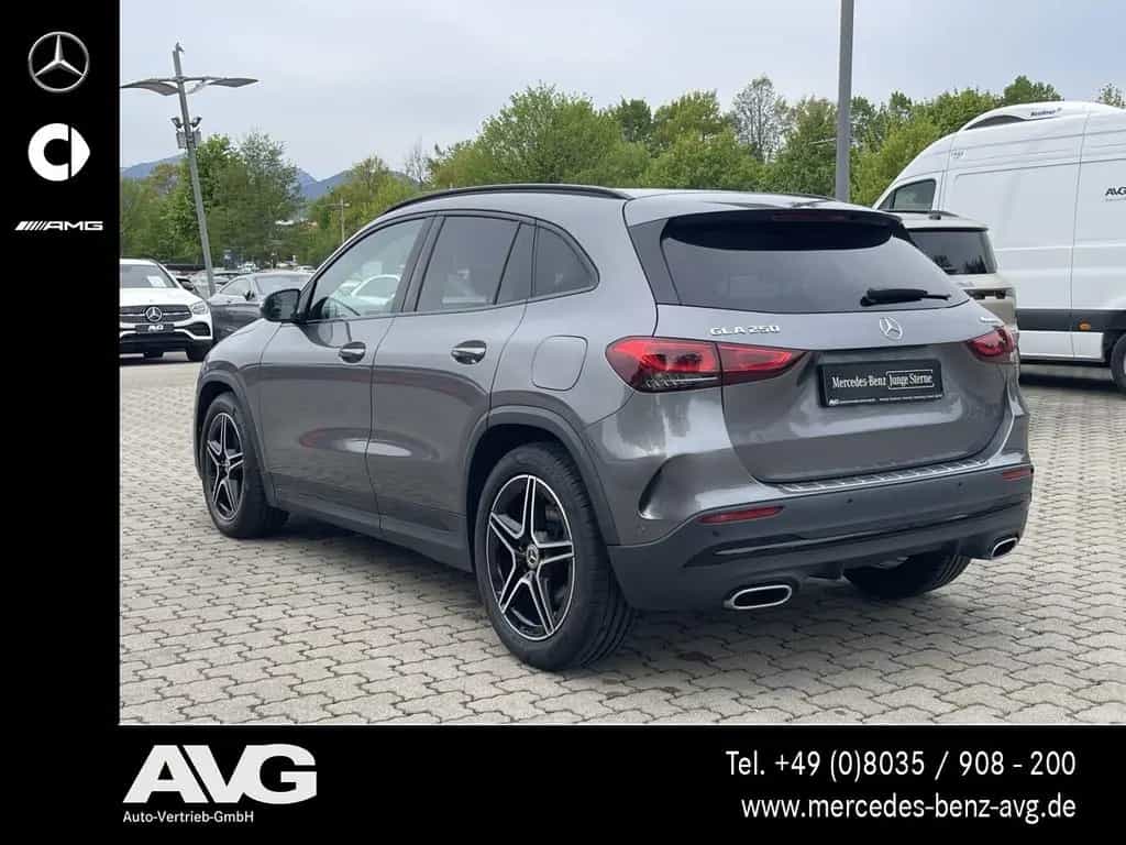 Mercedes-Benz GLA 250 4M AMG Pano RFK LED AHK MBUX 09/2020-photo-5