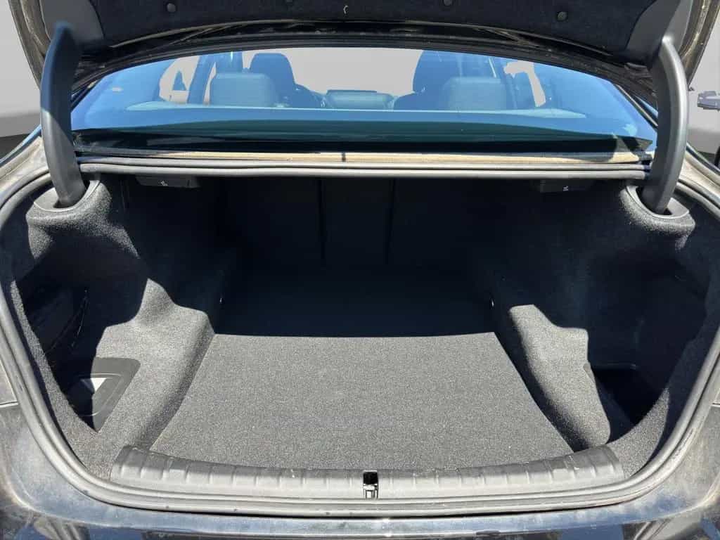 BMW 5 Series 530d xDrive Limo Schiebedach AHK Stop+Go RFK Sit 04/2021-photo-12