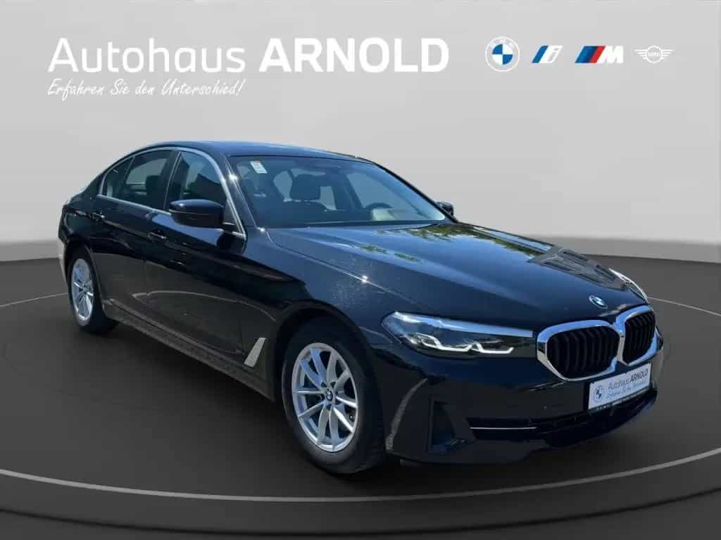 BMW 5 Series 530d xDrive Limo Schiebedach AHK Stop+Go RFK Sit 04/2021-photo-2
