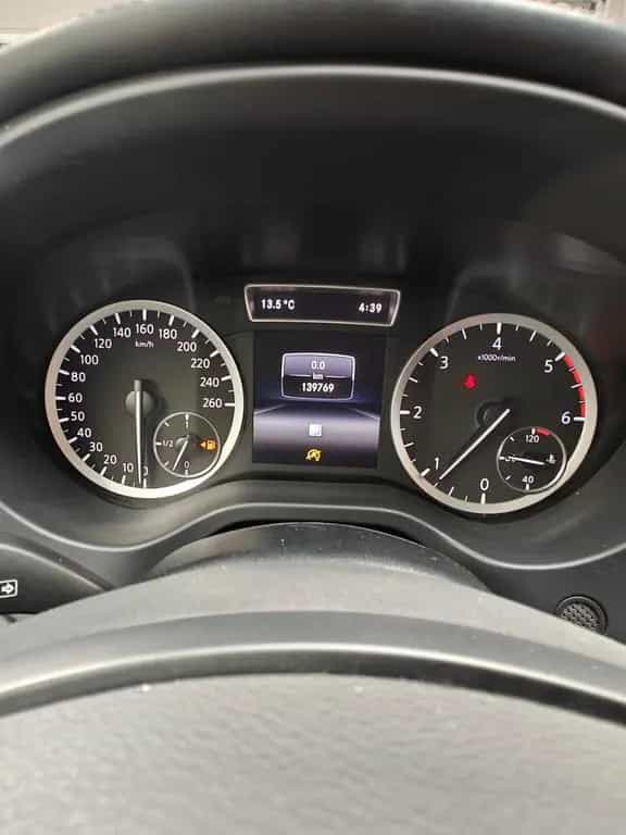 Infiniti Q30 1.5d FWD Premium Premium 03/2017-photo-4