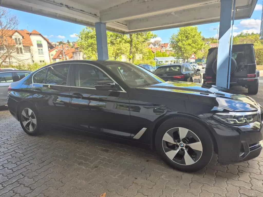 BMW 5 Series 520i Limousine KAMERA/NAVI/LED/ANDROID 08/2022-photo-4