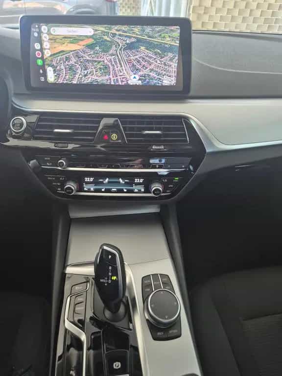 BMW 5 Series 520i Limousine KAMERA/NAVI/LED/ANDROID 08/2022-photo-8