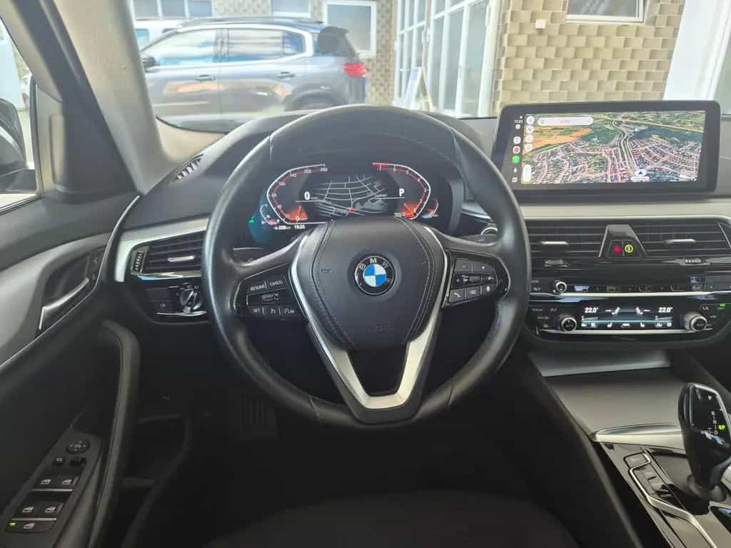 BMW 5 Series 520i Limousine KAMERA/NAVI/LED/ANDROID 08/2022-photo-9