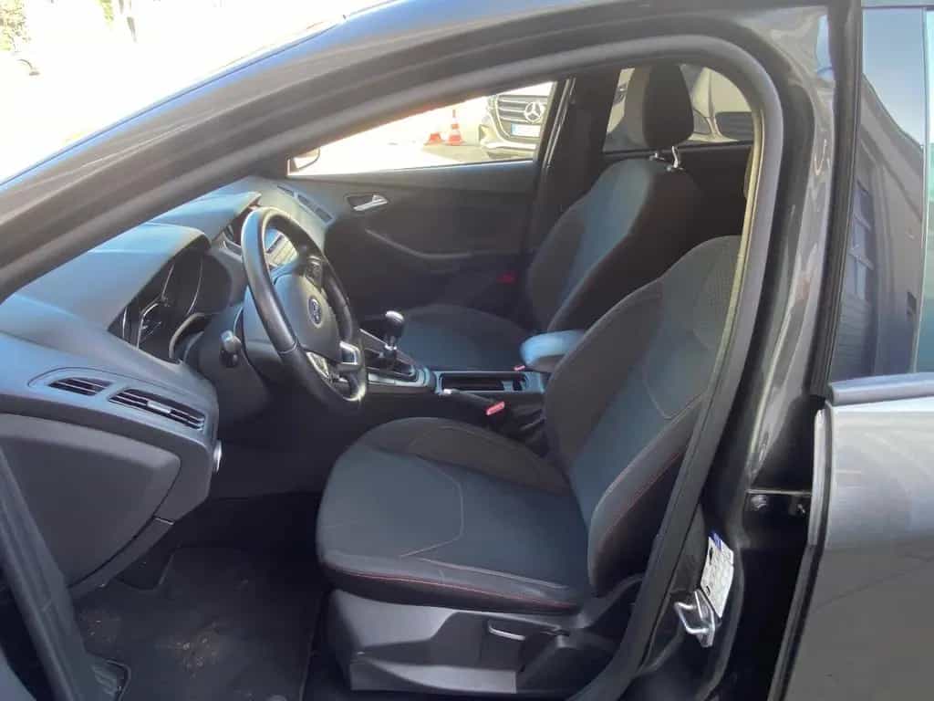 Ford Focus Turnier "ST-Line" Sitzheizung+PDC+1.Hand 03/2018-photo-10