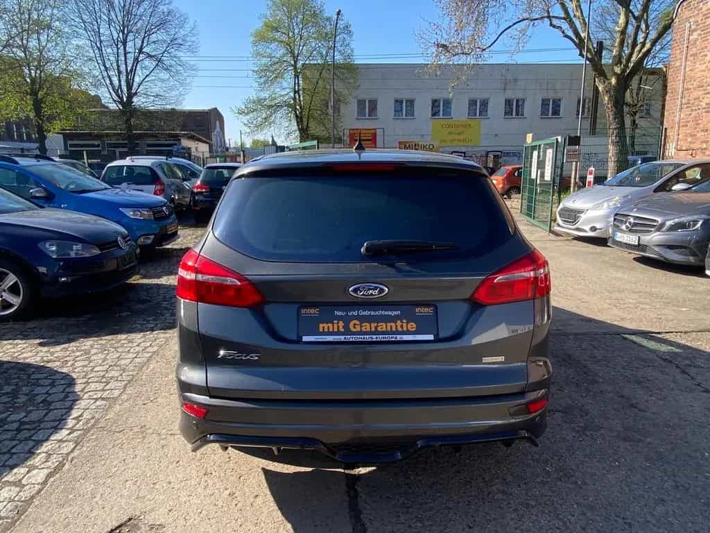 Ford Focus Turnier "ST-Line" Sitzheizung+PDC+1.Hand 03/2018-photo-6