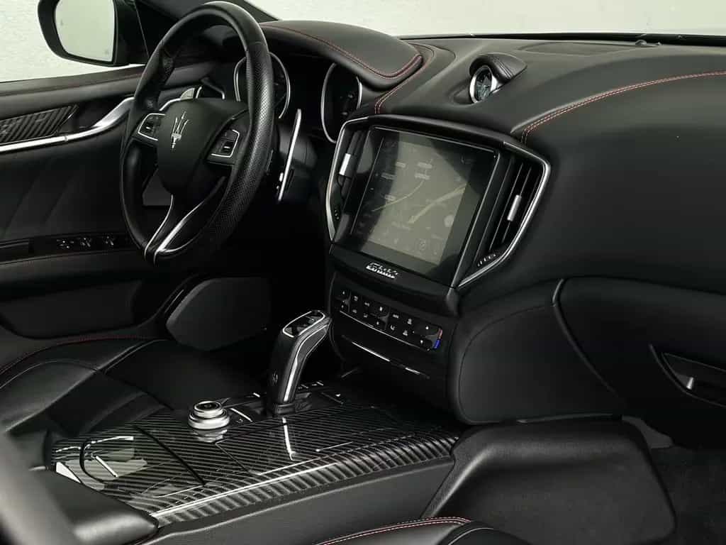 Maserati Ghibli S Q4 GRANSPORT*CARBON*21 ZOLL*360°KAMERA* 07/2019-photo-19