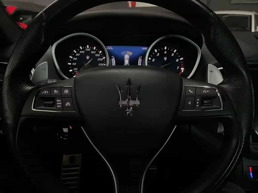 Maserati Ghibli S Q4 GRANSPORT*CARBON*21 ZOLL*360°KAMERA* 07/2019-photo-20