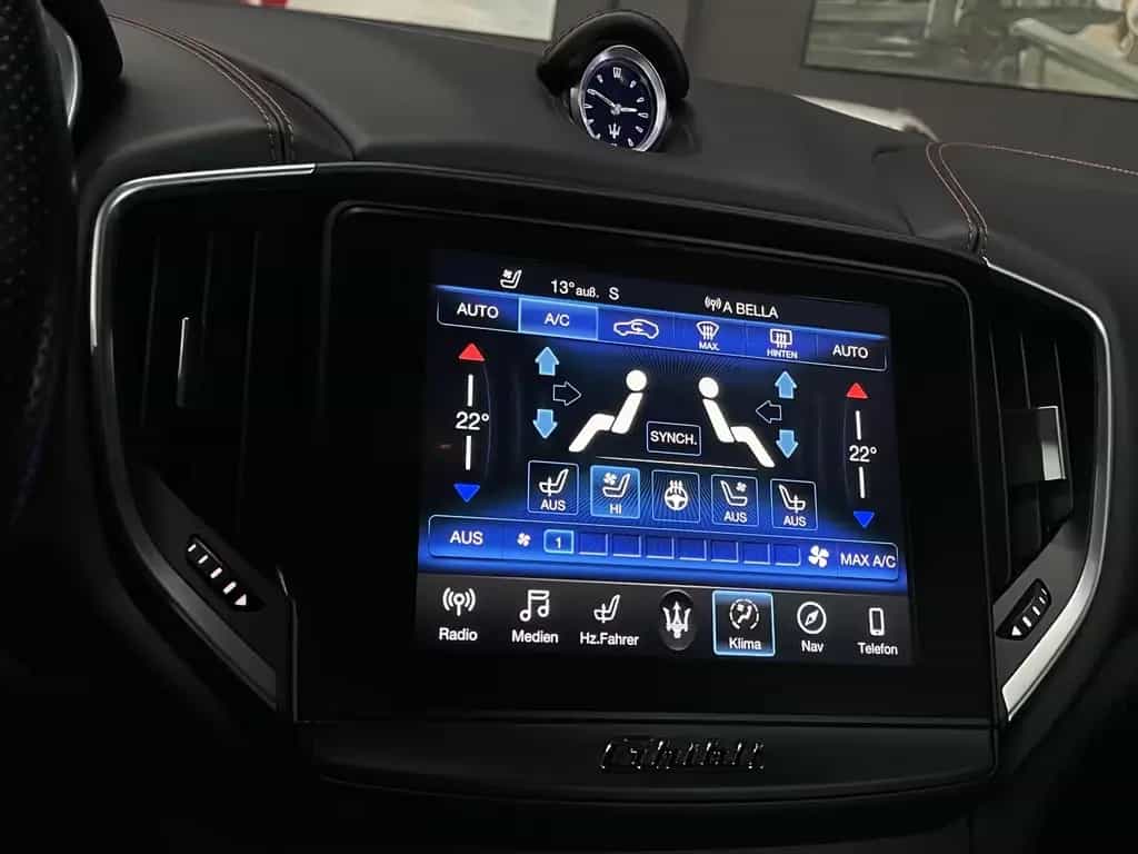 Maserati Ghibli S Q4 GRANSPORT*CARBON*21 ZOLL*360°KAMERA* 07/2019-photo-23
