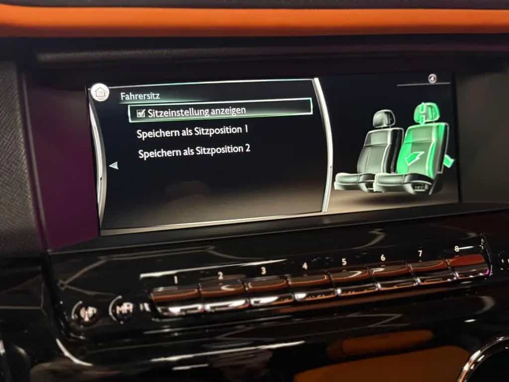 Rolls-Royce Cullinan BLACK BADGE MC*MANDARIN* 04/2024-photo-25