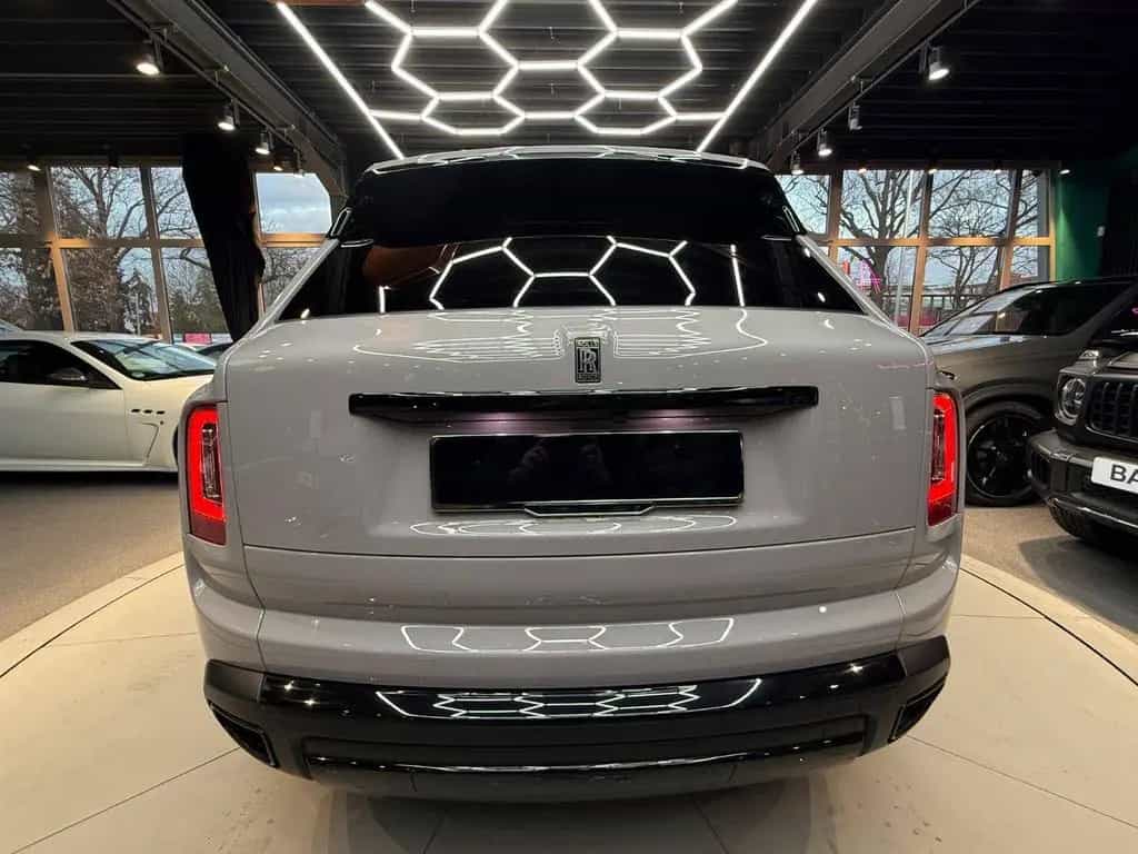 Rolls-Royce Cullinan BLACK BADGE MC*MANDARIN* 04/2024-photo-7