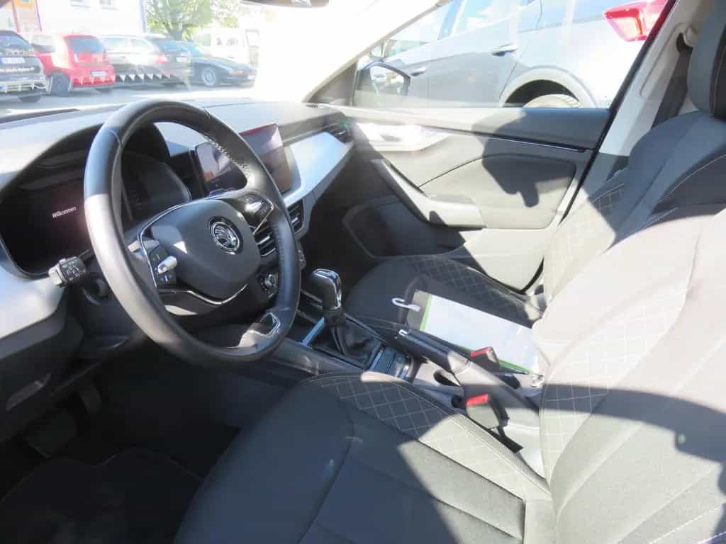 Skoda Kamiq 1.0 TSI DSG Clever 02/2022-photo-9