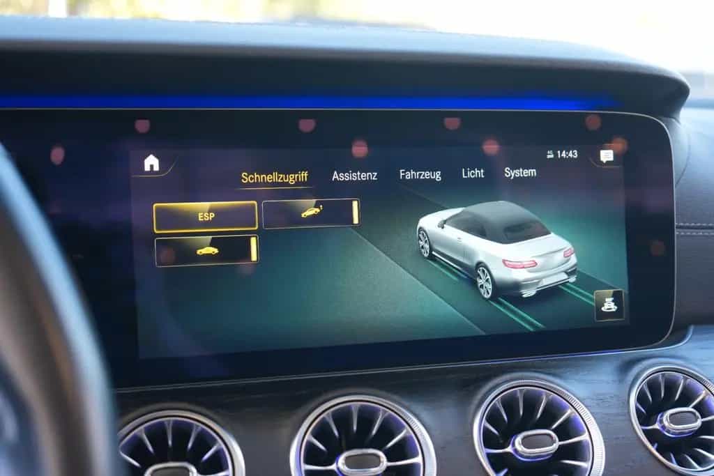 Mercedes-Benz E-Class 200 Cabrio 9G-Tronic *LEDER|BURMESTER|KAMERA* 05/2021-photo-31