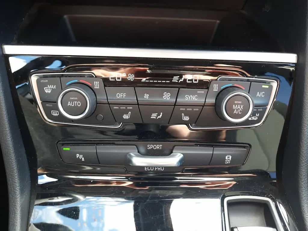 BMW 2 Series 216d Gran Tourer Advantage Navi SHZ Tempomat 07/2019-photo-23