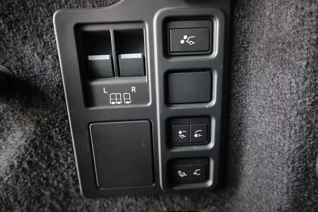 Land Rover Discovery 5 Dynamic HSE D250 AWD 12/2024-photo-26