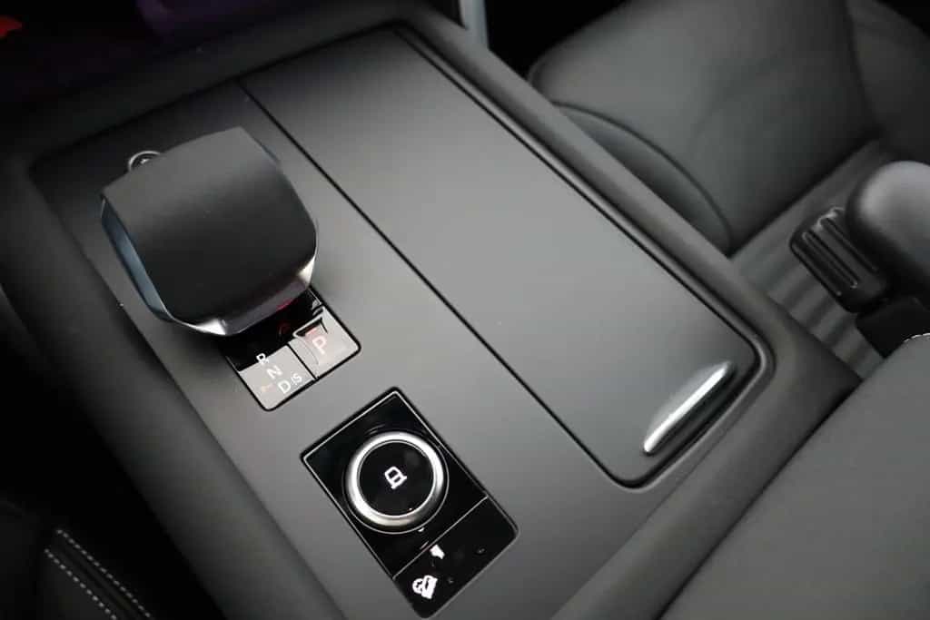 Land Rover Discovery 5 Dynamic HSE D250 AWD 12/2024-photo-9
