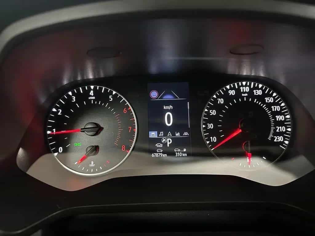 Renault Captur Evolution 1.3 TCe 140 MHEV Automatik+CAM+ 12/2022-photo-17
