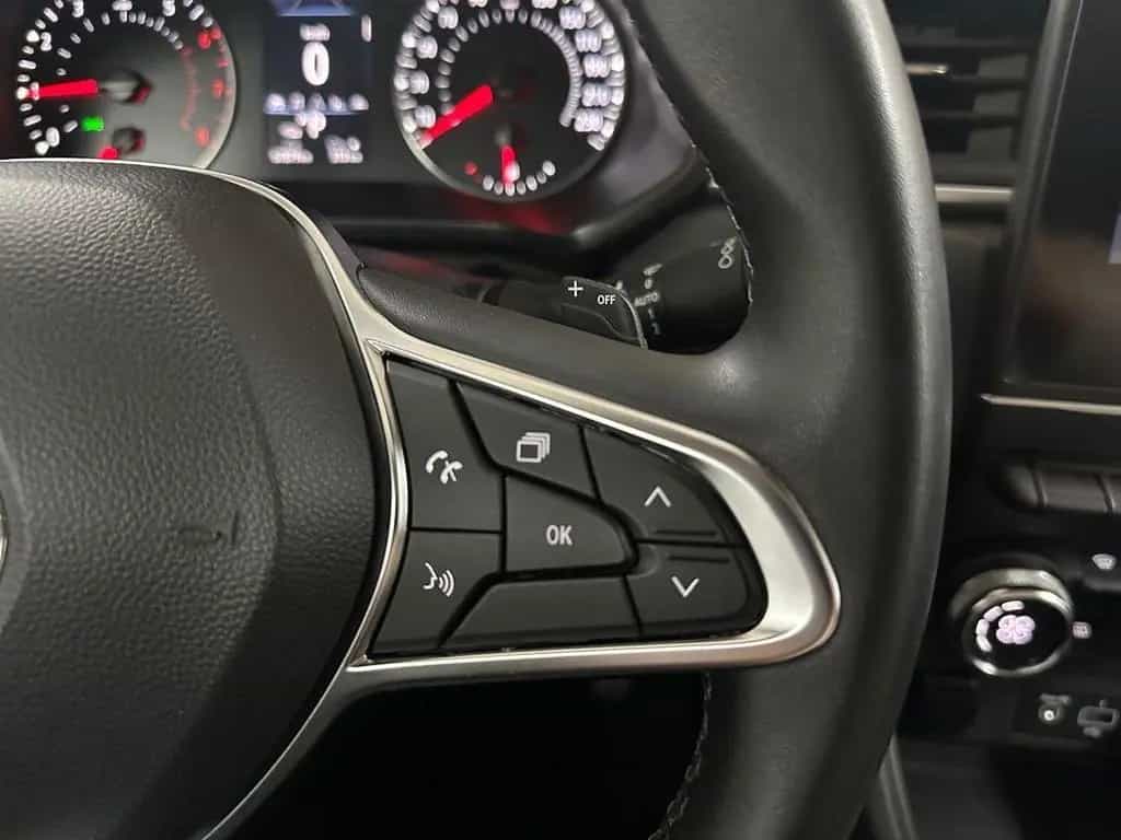 Renault Captur Evolution 1.3 TCe 140 MHEV Automatik+CAM+ 12/2022-photo-19