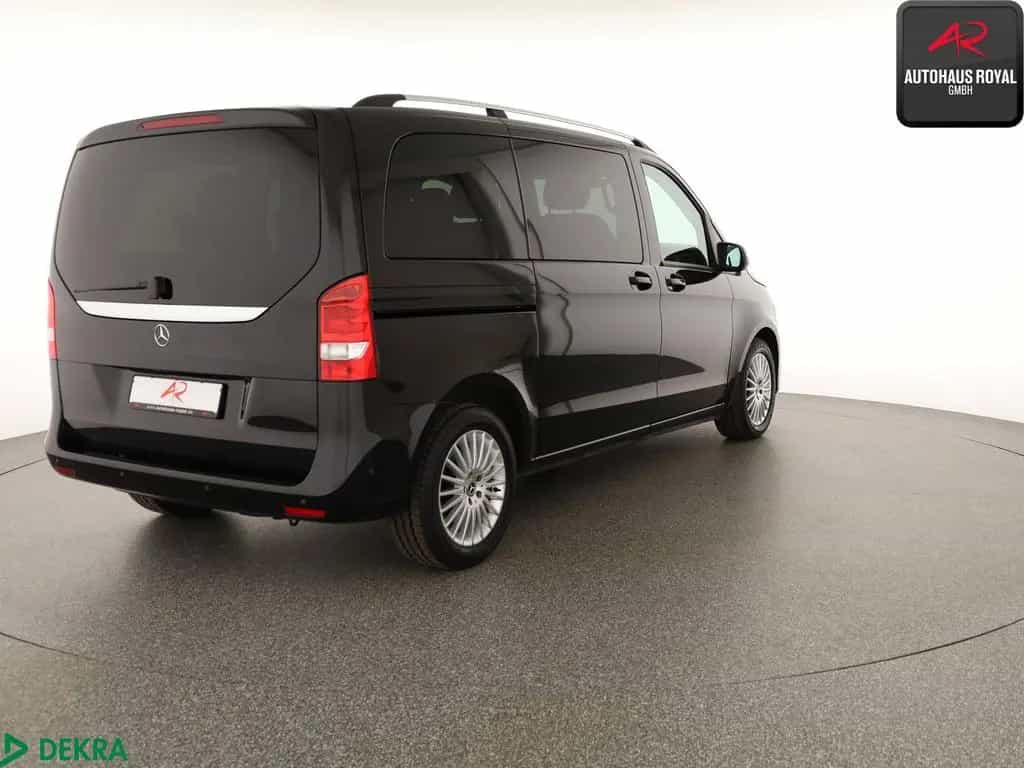 Mercedes-Benz V-Class d SPORT-PAKET 7 SITZE DISTRO,KAMERA,1.HAND 01/2020-photo-4