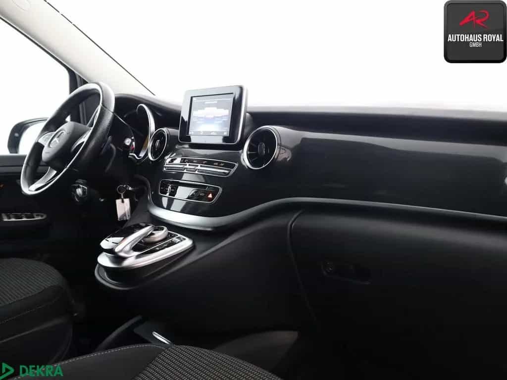 Mercedes-Benz V-Class d SPORT-PAKET 7 SITZE DISTRO,KAMERA,1.HAND 01/2020-photo-8