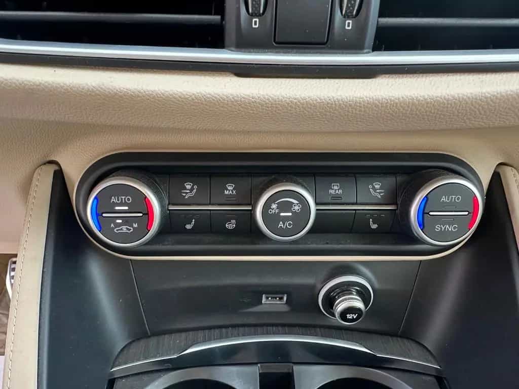 Alfa Romeo Stelvio 2.2 Diesel 16V 154kW Ti AT8-Q4/LEDER/NAV 01/2022-photo-20