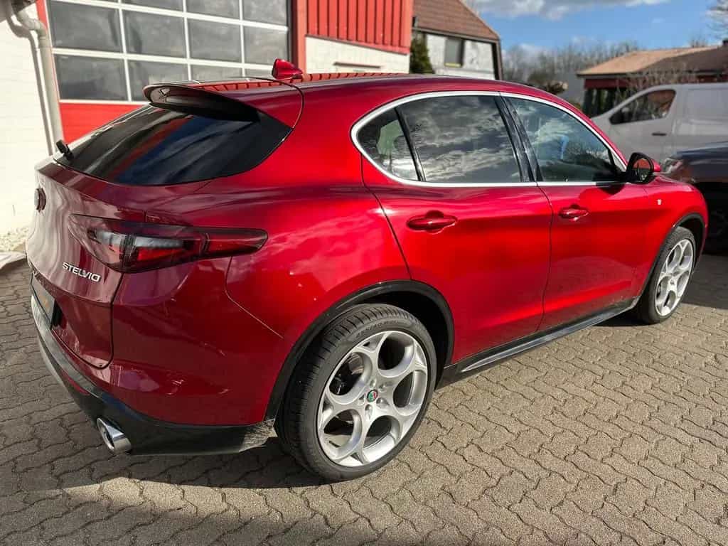 Alfa Romeo Stelvio 2.2 Diesel 16V 154kW Ti AT8-Q4/LEDER/NAV 01/2022-photo-4