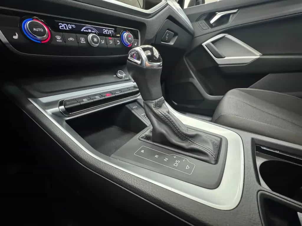 Audi Q3 40 TFSI quattro S tronic S line 03/2019-photo-16