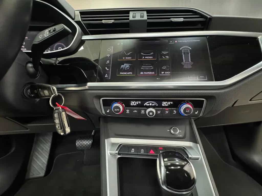 Audi Q3 40 TFSI quattro S tronic S line 03/2019-photo-40