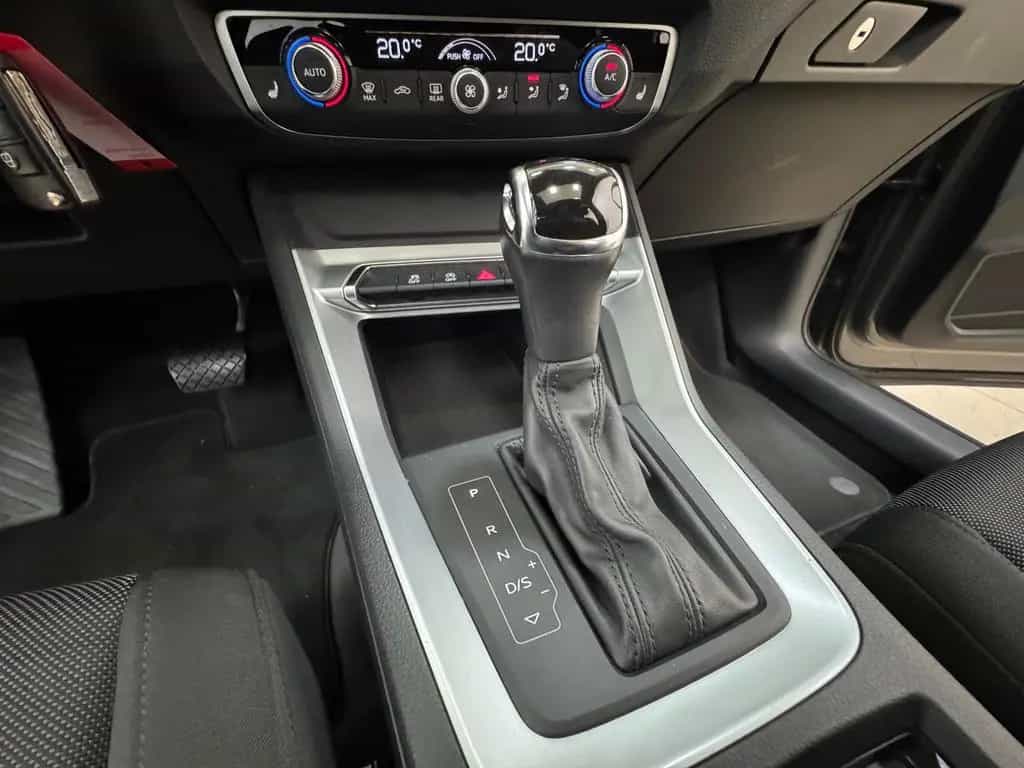 Audi Q3 40 TFSI quattro S tronic S line 03/2019-photo-41