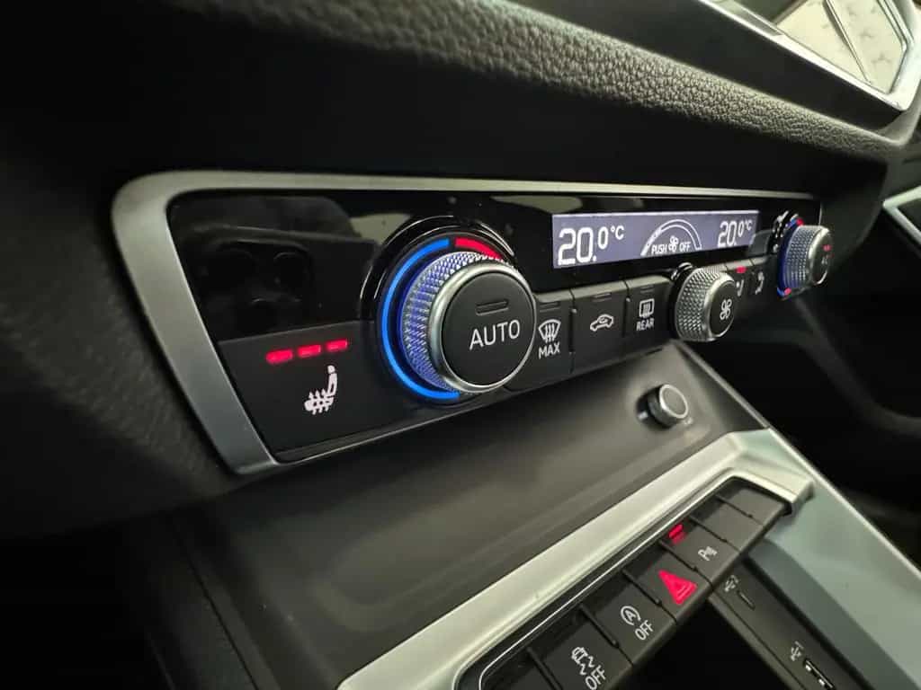 Audi Q3 40 TFSI quattro S tronic S line 03/2019-photo-49
