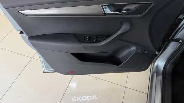 Skoda Karoq *ACC*AUTOMATIK*NAVI*PANO*AHK* 11/2020-photo-11