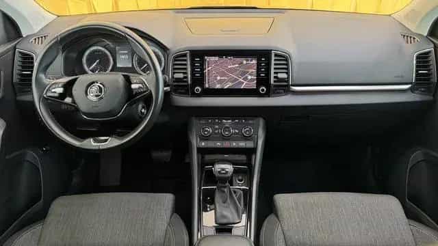 Skoda Karoq *ACC*AUTOMATIK*NAVI*PANO*AHK* 11/2020-photo-18
