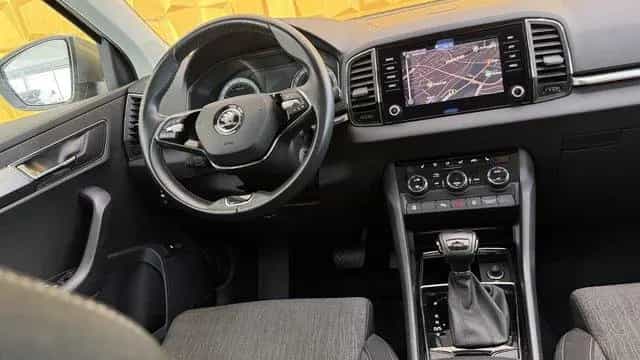 Skoda Karoq *ACC*AUTOMATIK*NAVI*PANO*AHK* 11/2020-photo-19
