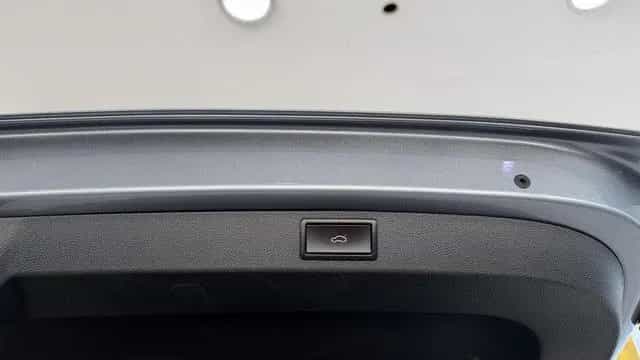 Skoda Karoq *ACC*AUTOMATIK*NAVI*PANO*AHK* 11/2020-photo-7