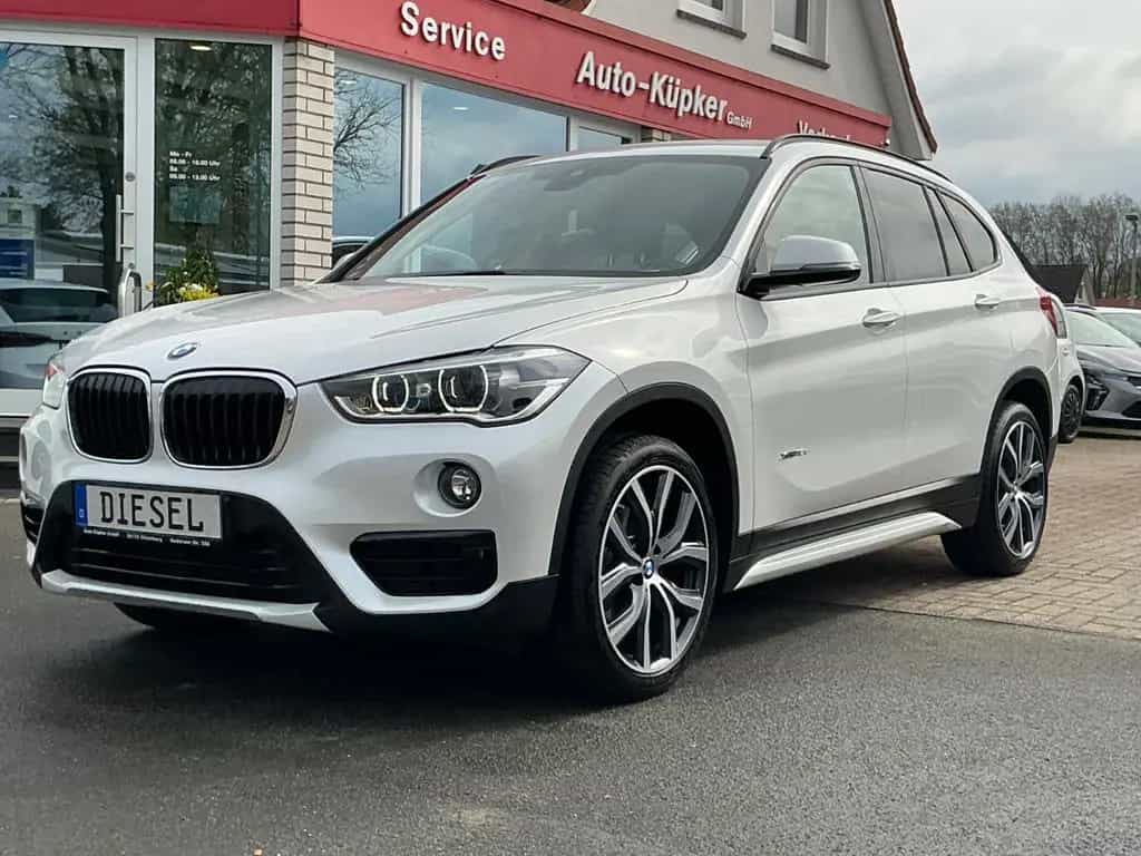 BMW X1 xDrive 18 d Sport Line AHK PDC SHZ NAVI BT 02/2018-photo-0