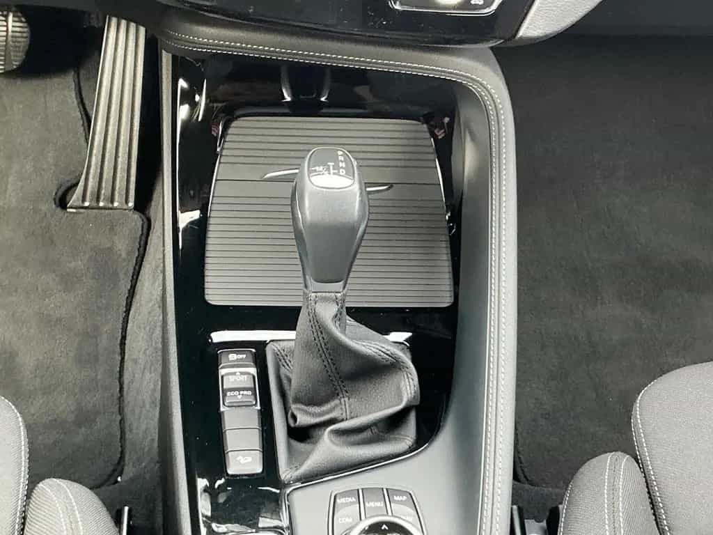 BMW X1 xDrive 18 d Sport Line AHK PDC SHZ NAVI BT 02/2018-photo-16