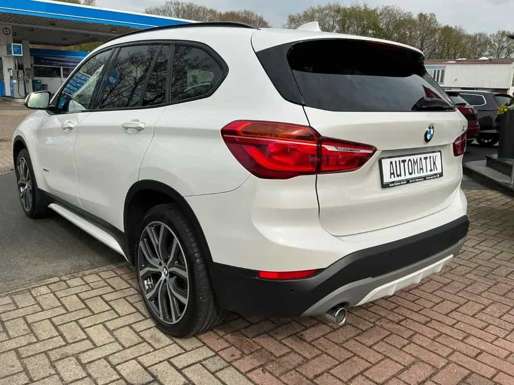 BMW X1 xDrive 18 d Sport Line AHK PDC SHZ NAVI BT 02/2018-photo-6