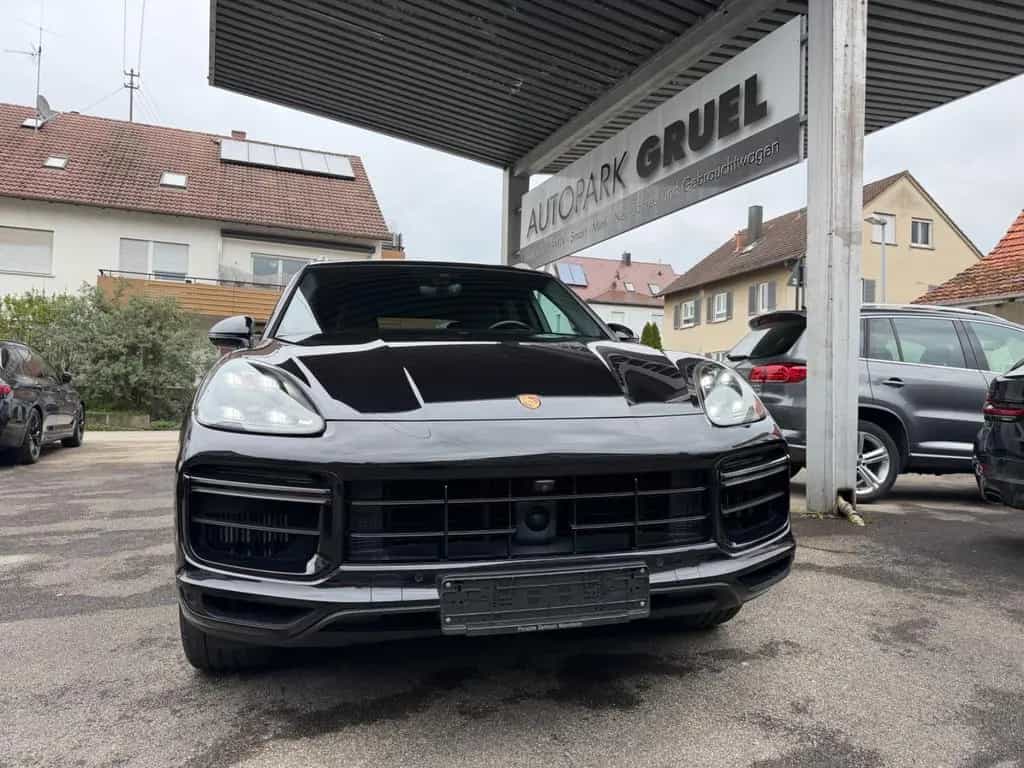 Porsche Cayenne Turbo Keramik Leder Pano ACC 21" AHK 04/2018-photo-1