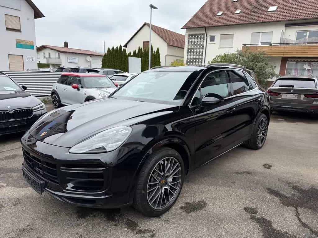 Porsche Cayenne Turbo Keramik Leder Pano ACC 21" AHK 04/2018-photo-2