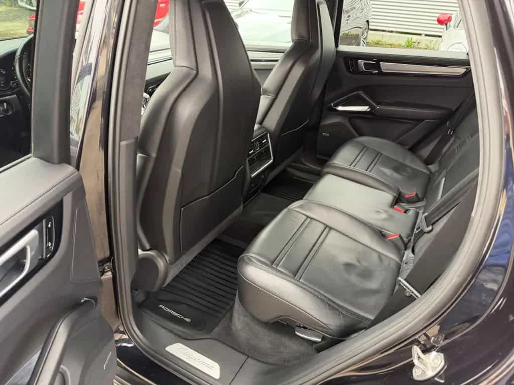 Porsche Cayenne Turbo Keramik Leder Pano ACC 21" AHK 04/2018-photo-21
