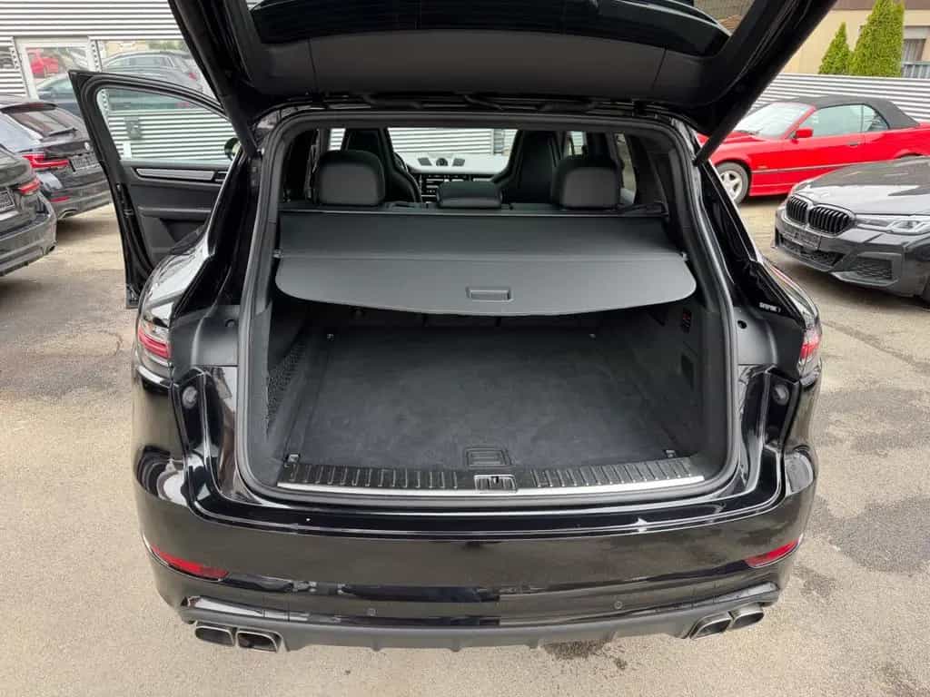 Porsche Cayenne Turbo Keramik Leder Pano ACC 21" AHK 04/2018-photo-23