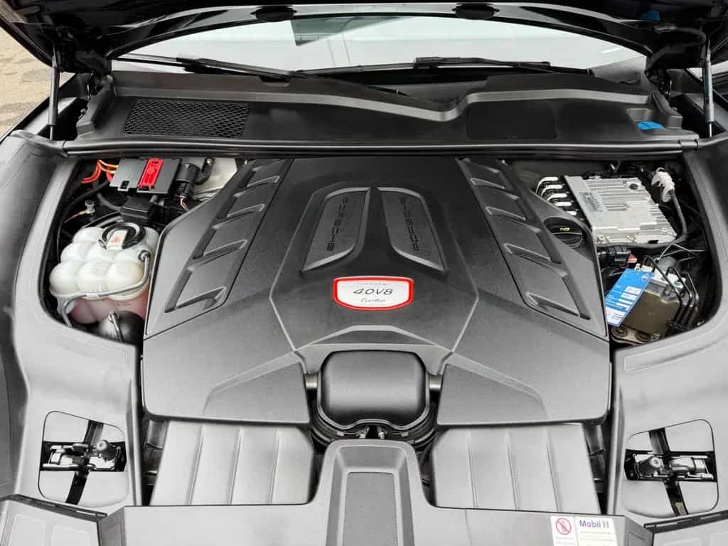 Porsche Cayenne Turbo Keramik Leder Pano ACC 21" AHK 04/2018-photo-39