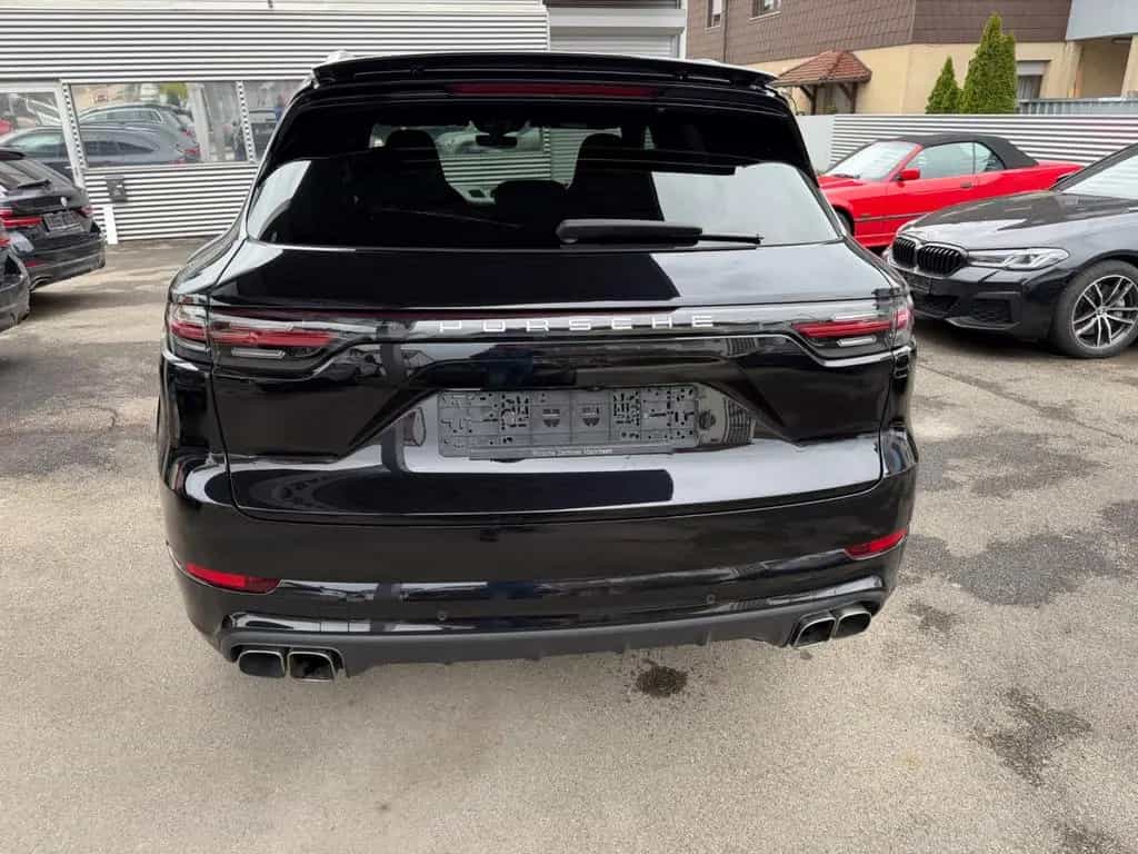 Porsche Cayenne Turbo Keramik Leder Pano ACC 21" AHK 04/2018-photo-4