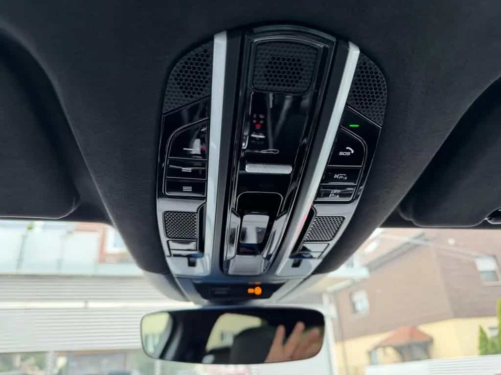 Porsche Cayenne Turbo Keramik Leder Pano ACC 21" AHK 04/2018-photo-43