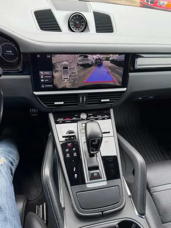 Porsche Cayenne Turbo Keramik Leder Pano ACC 21" AHK 04/2018-photo-48
