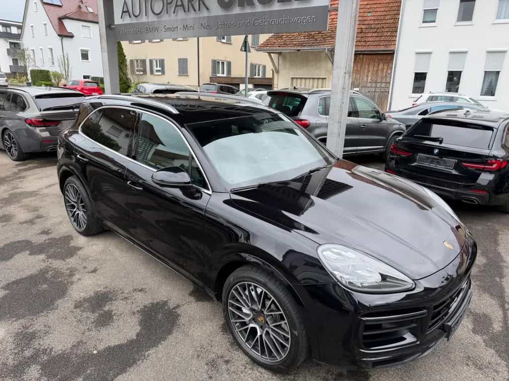 Porsche Cayenne Turbo Keramik Leder Pano ACC 21" AHK 04/2018-photo-7