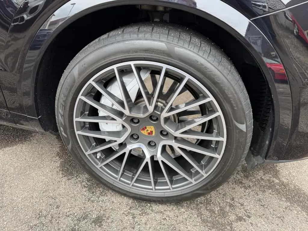 Porsche Cayenne Turbo Keramik Leder Pano ACC 21" AHK 04/2018-photo-9