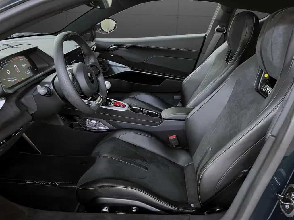 Lotus Emira V6 SE MY26 *Lotus Leipzig* null-photo-8